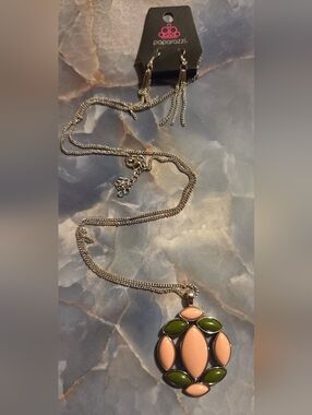paparazzi Silver-Tone Pendant Necklace with Peach and Olive Accents